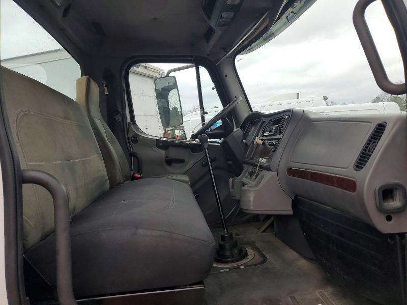 2005 Freightliner M2 106 Medium Duty