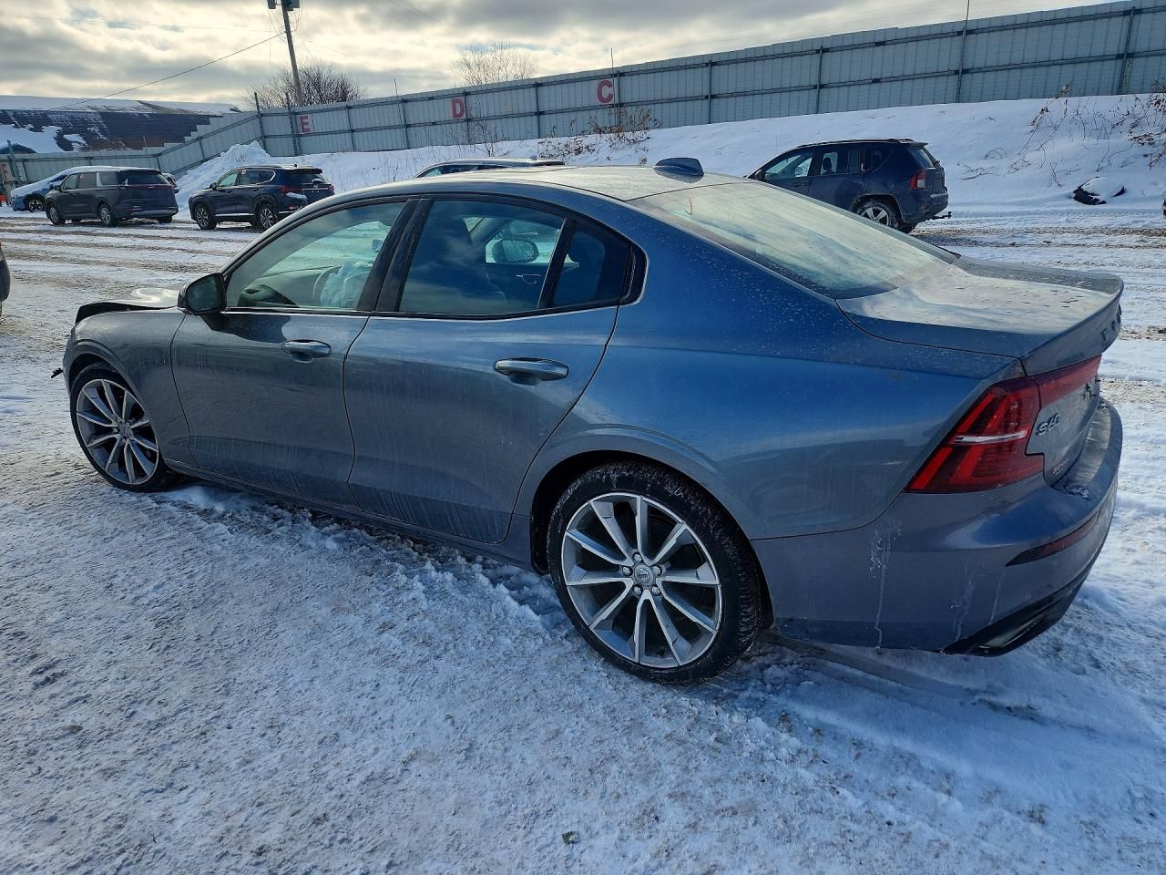 2021 Volvo S60 T5 Momentum