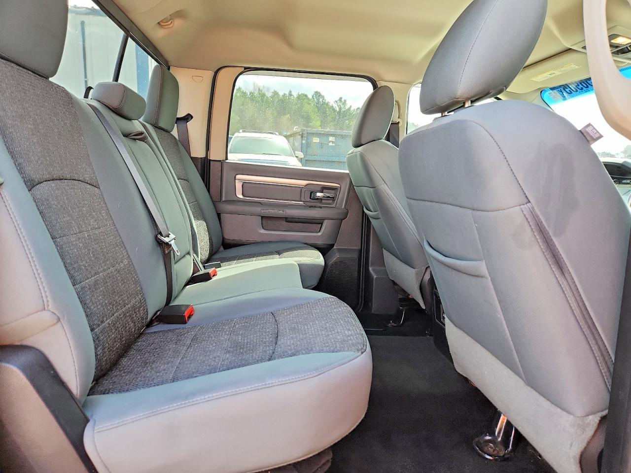 2015 Dodge RAM 1500 SLT