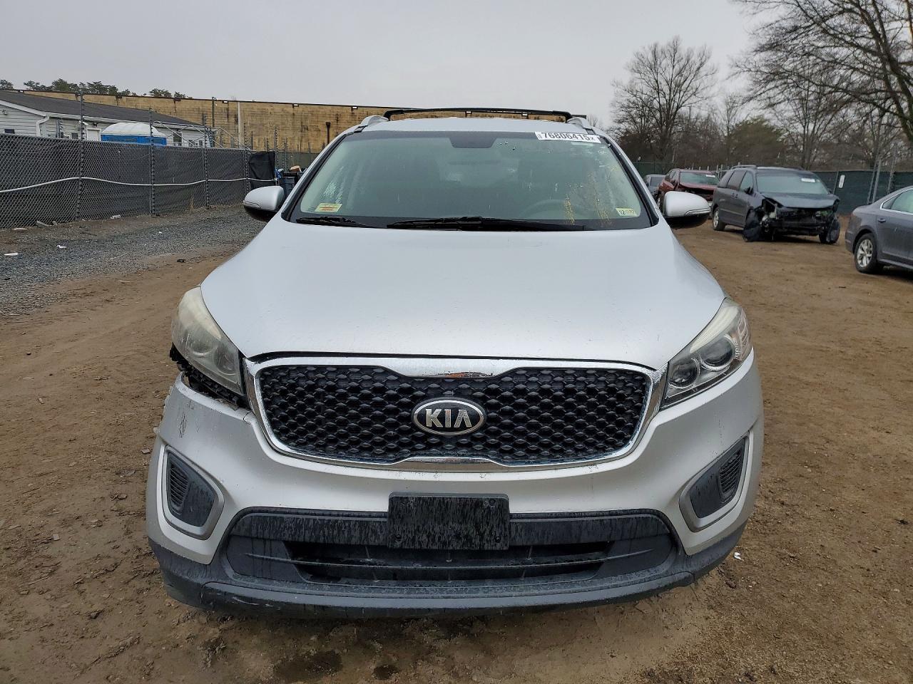 2016 KIA Sorento lx