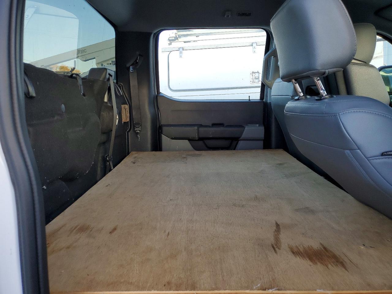 2023 Ford F350 Super Duty Truck Cab AND Chassis