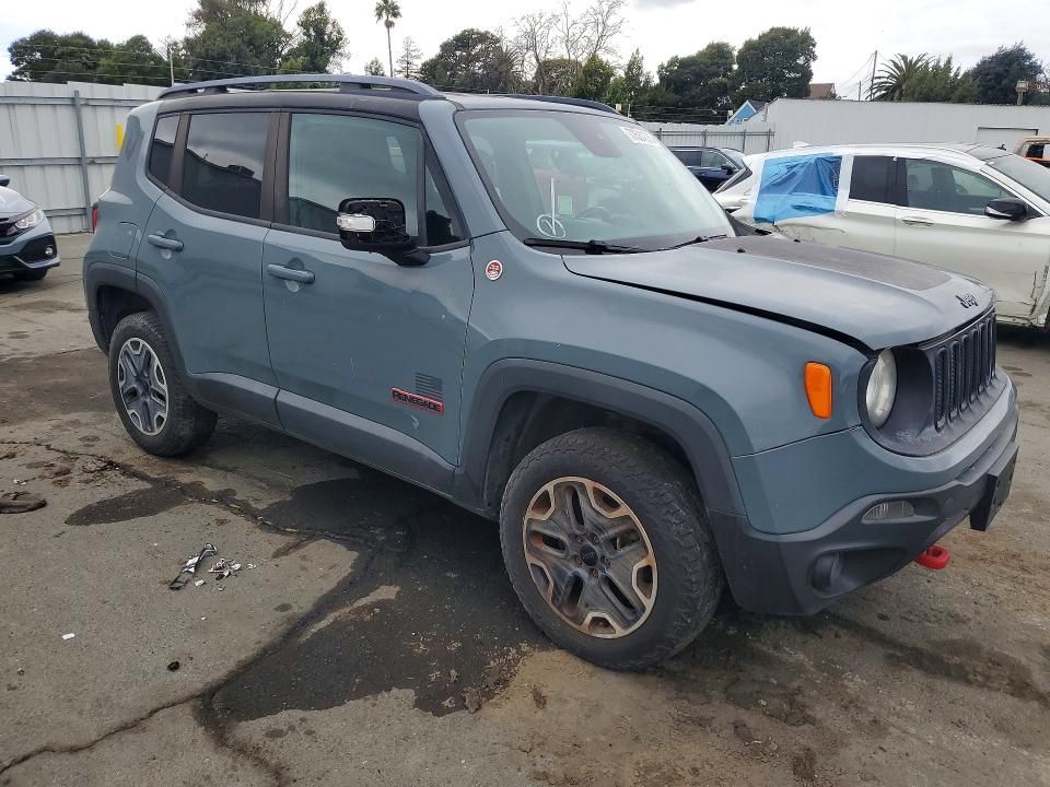 2015 Jeep Renegade Trailhawk