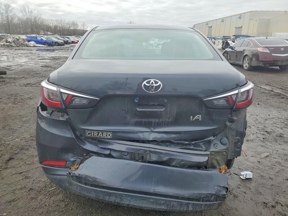 2017 Toyota Yaris ia Base