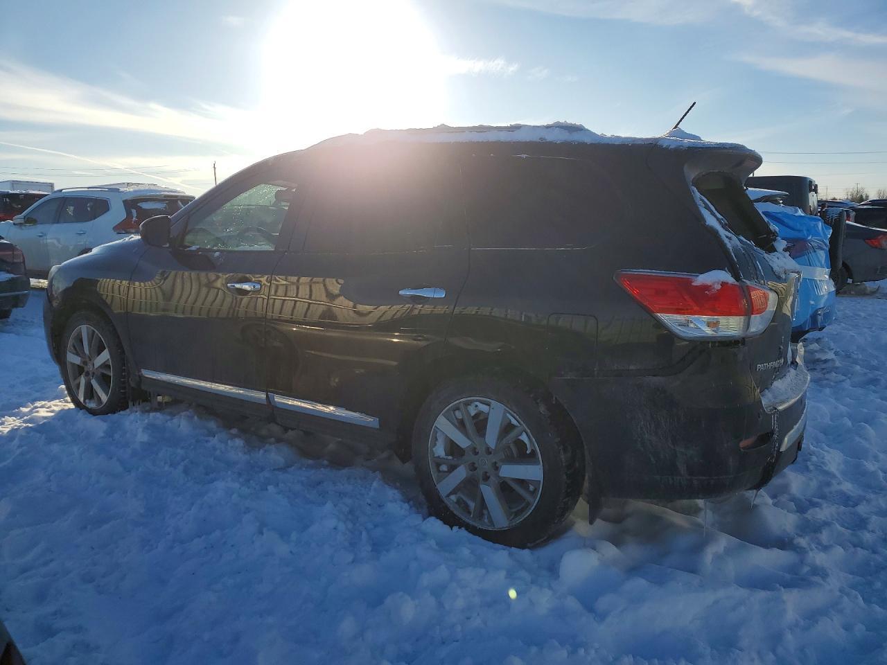 2016 Nissan Pathfinder s