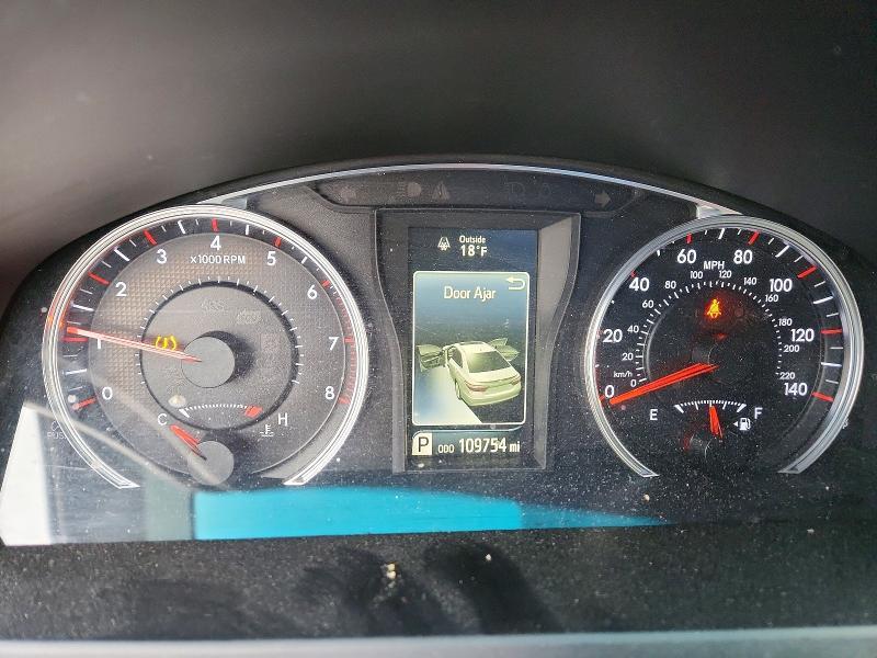 2016 Toyota Camry le