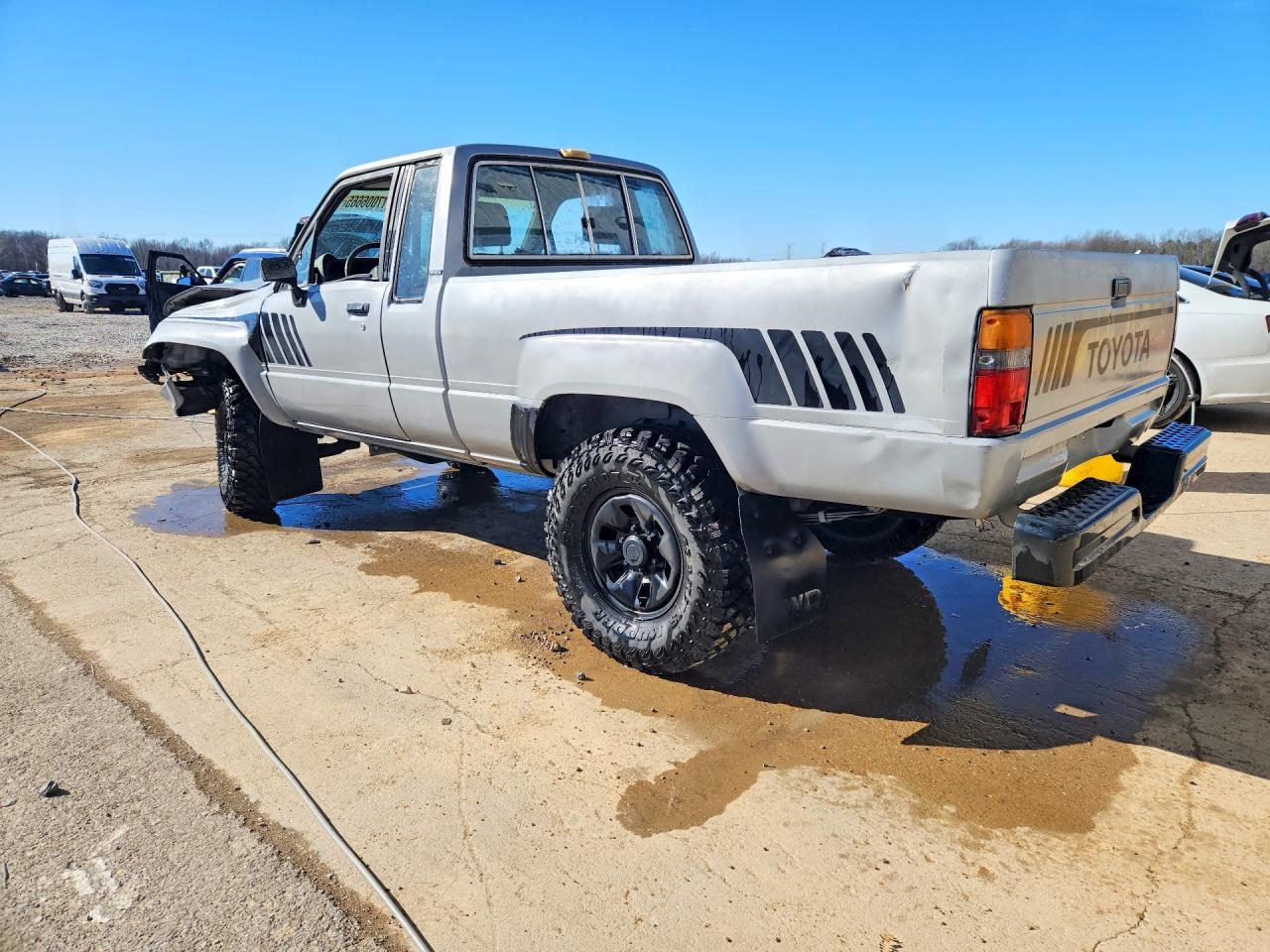 1987 Toyota Pickup SR5