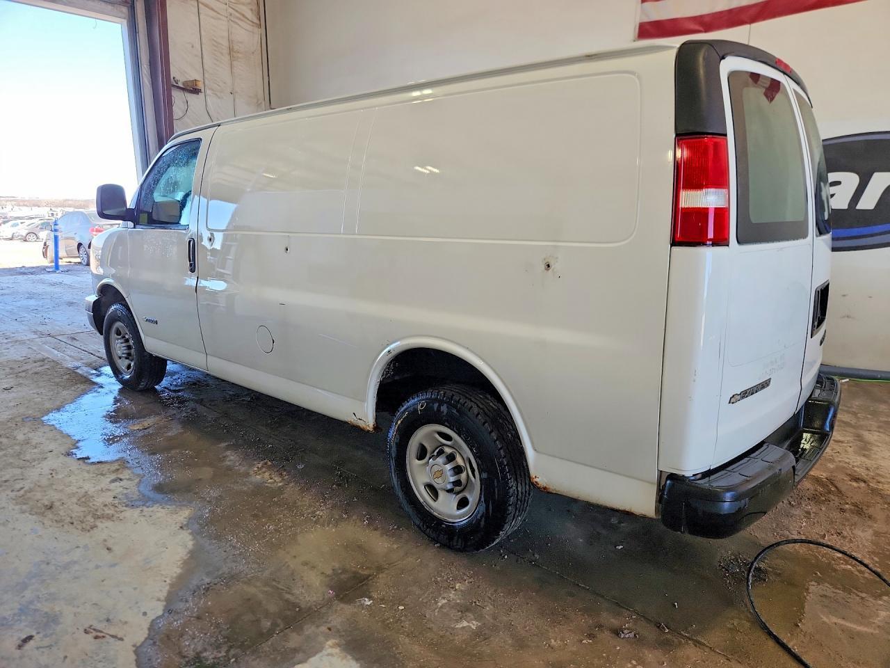 2003 Chevrolet Express 2500 Delivery Van