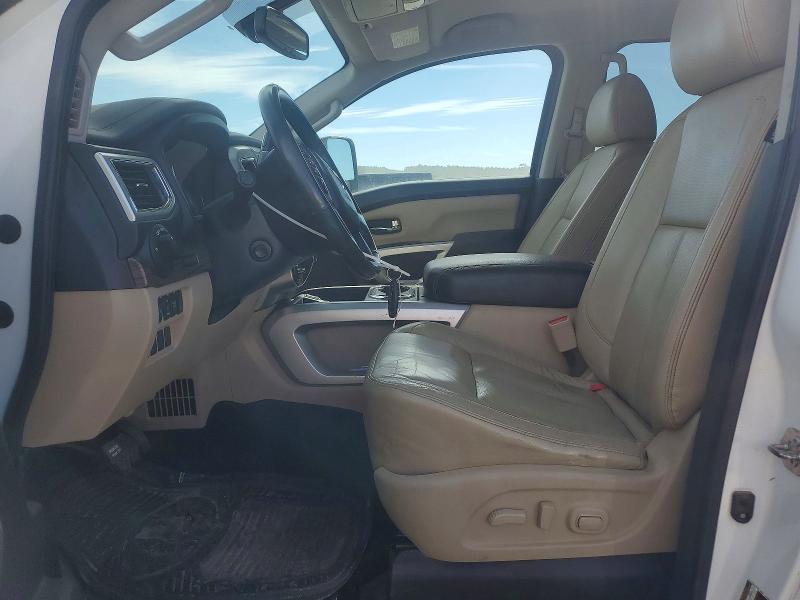 2017 Nissan Titan xd sl