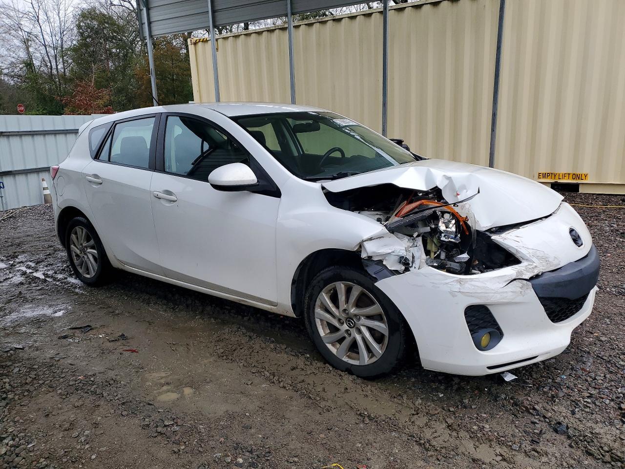 2013 Mazda 3 I