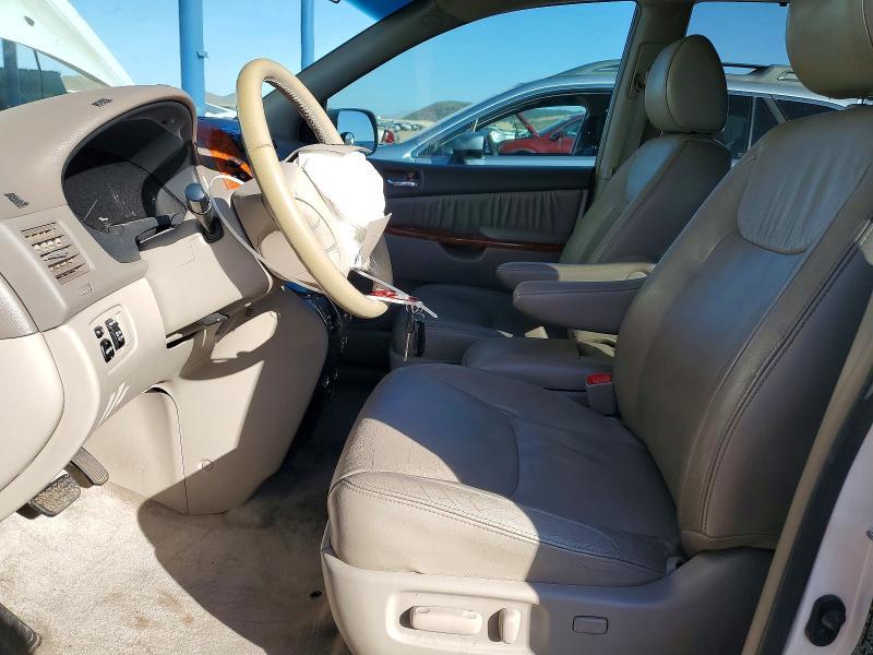 2010 Toyota Sienna xle