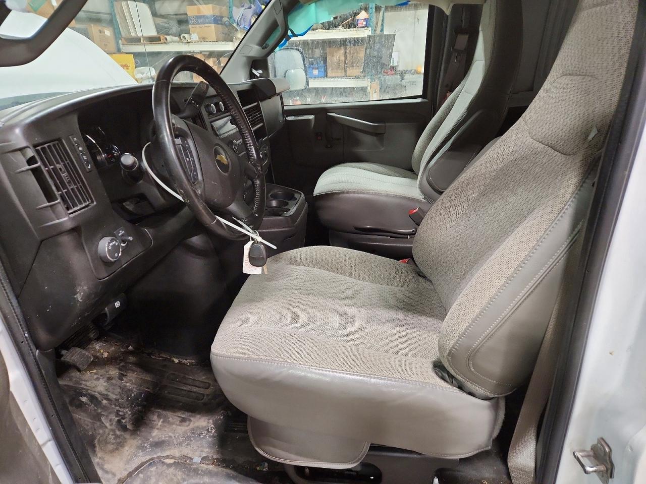 2022 Chevrolet Express G2500