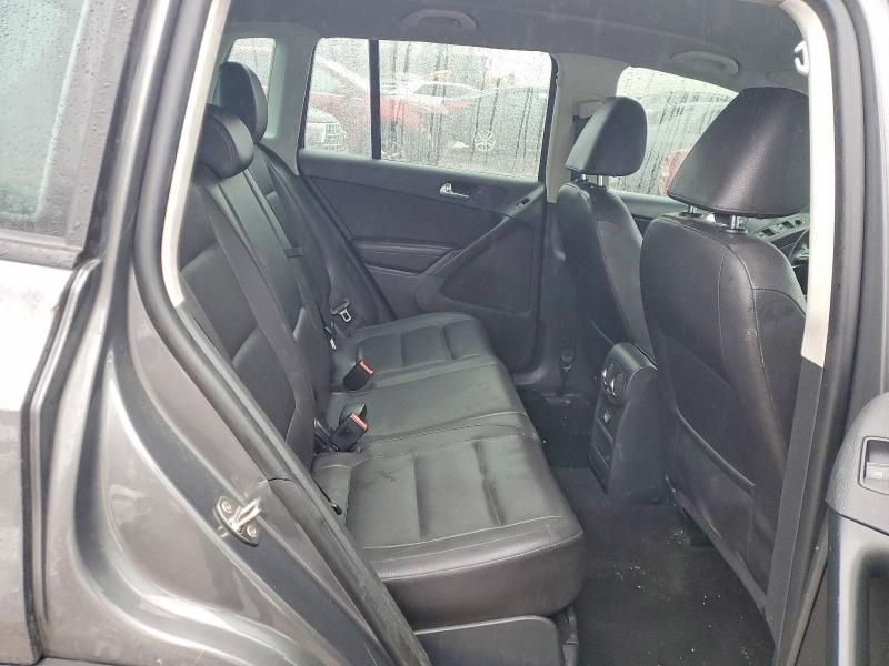 2016 Volkswagen Tiguan s