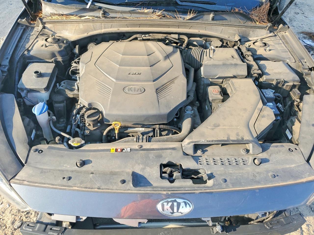 2018 KIA Cadenza Premium