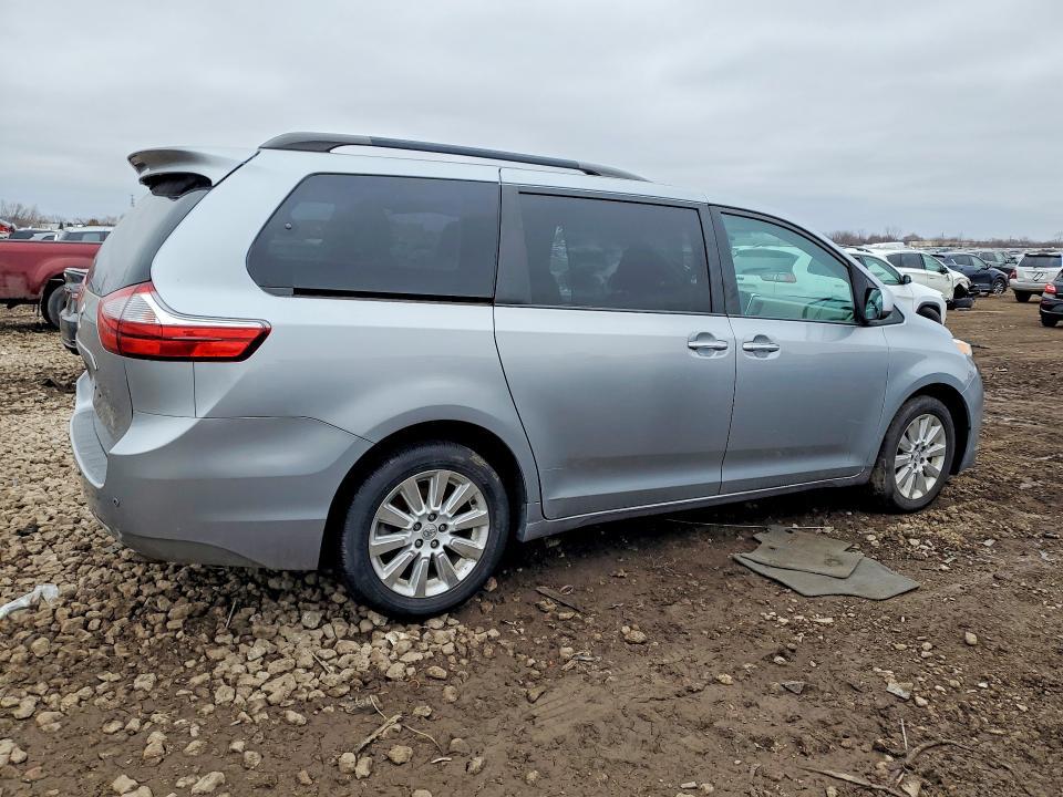 2016 Toyota Sienna xle Premium 7-passenger