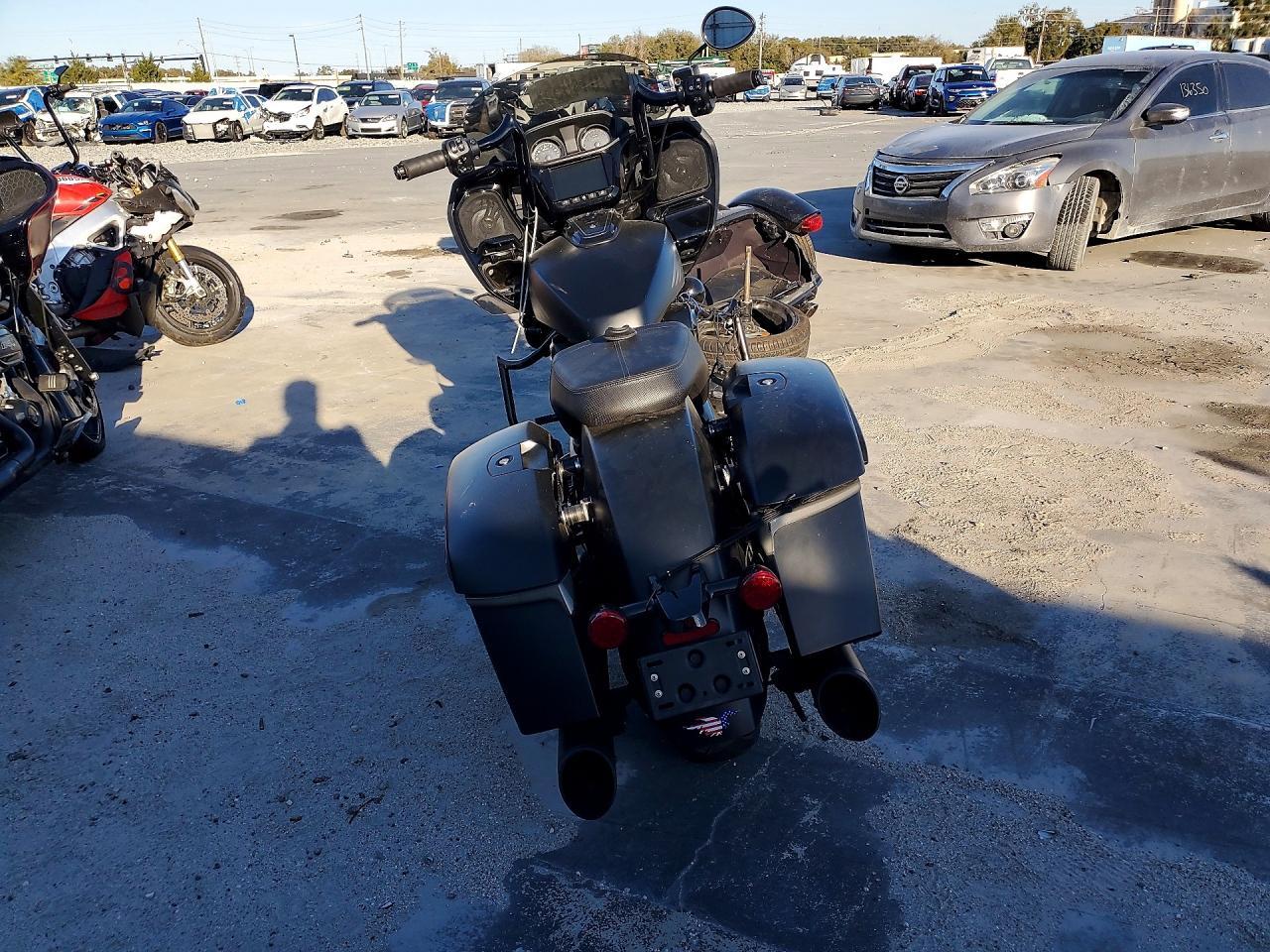 2023 Indian Motorcycle Co. Challenger Dark Horse