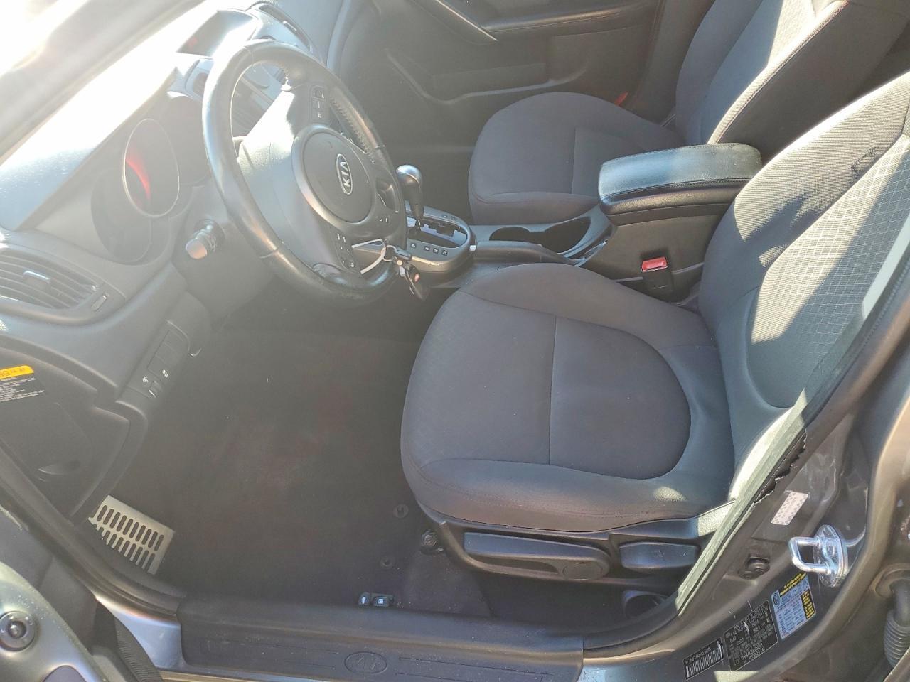 2010 KIA Forte sx
