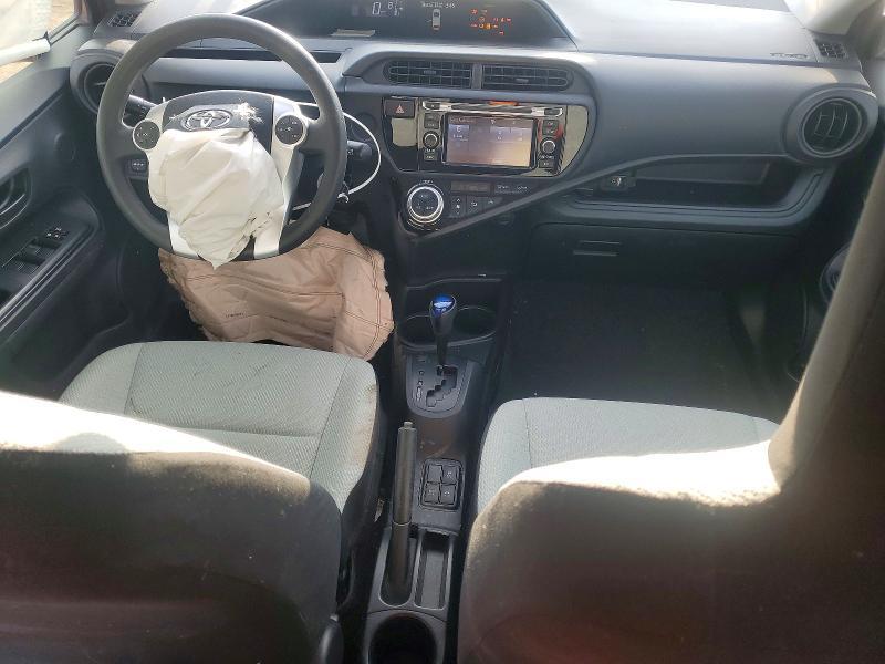 2016 Toyota Prius c one