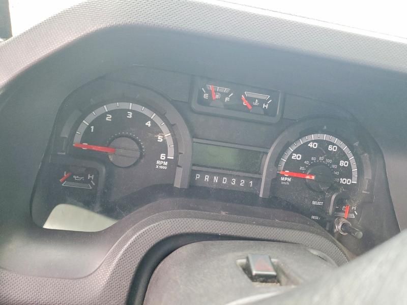 2012 Ford Econoline E450 Super Duty Cutaway van