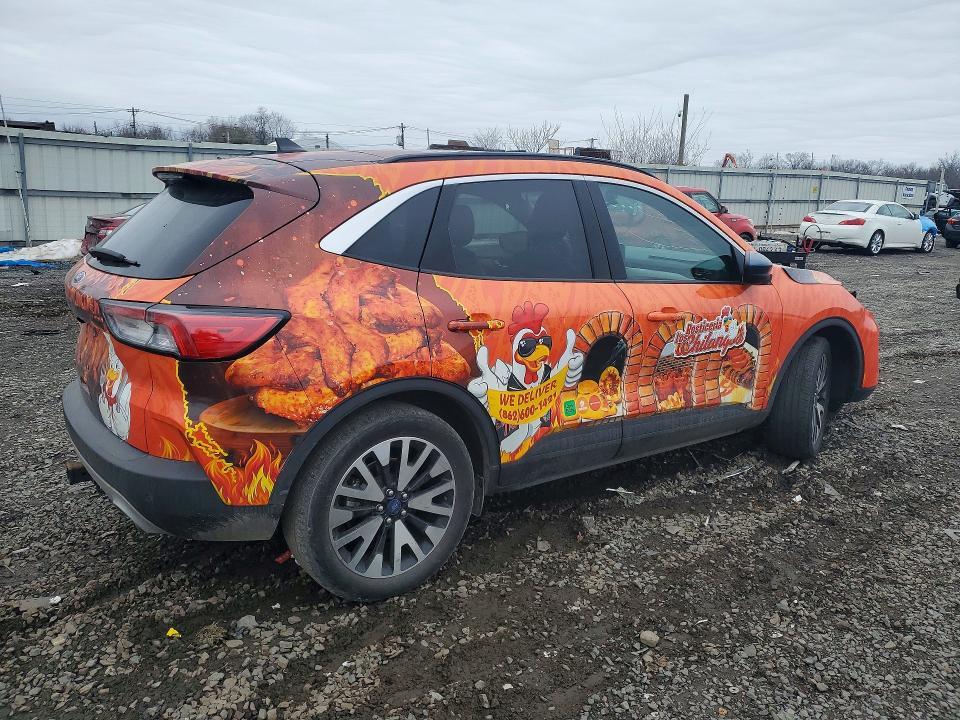 2020 Ford Escape sel