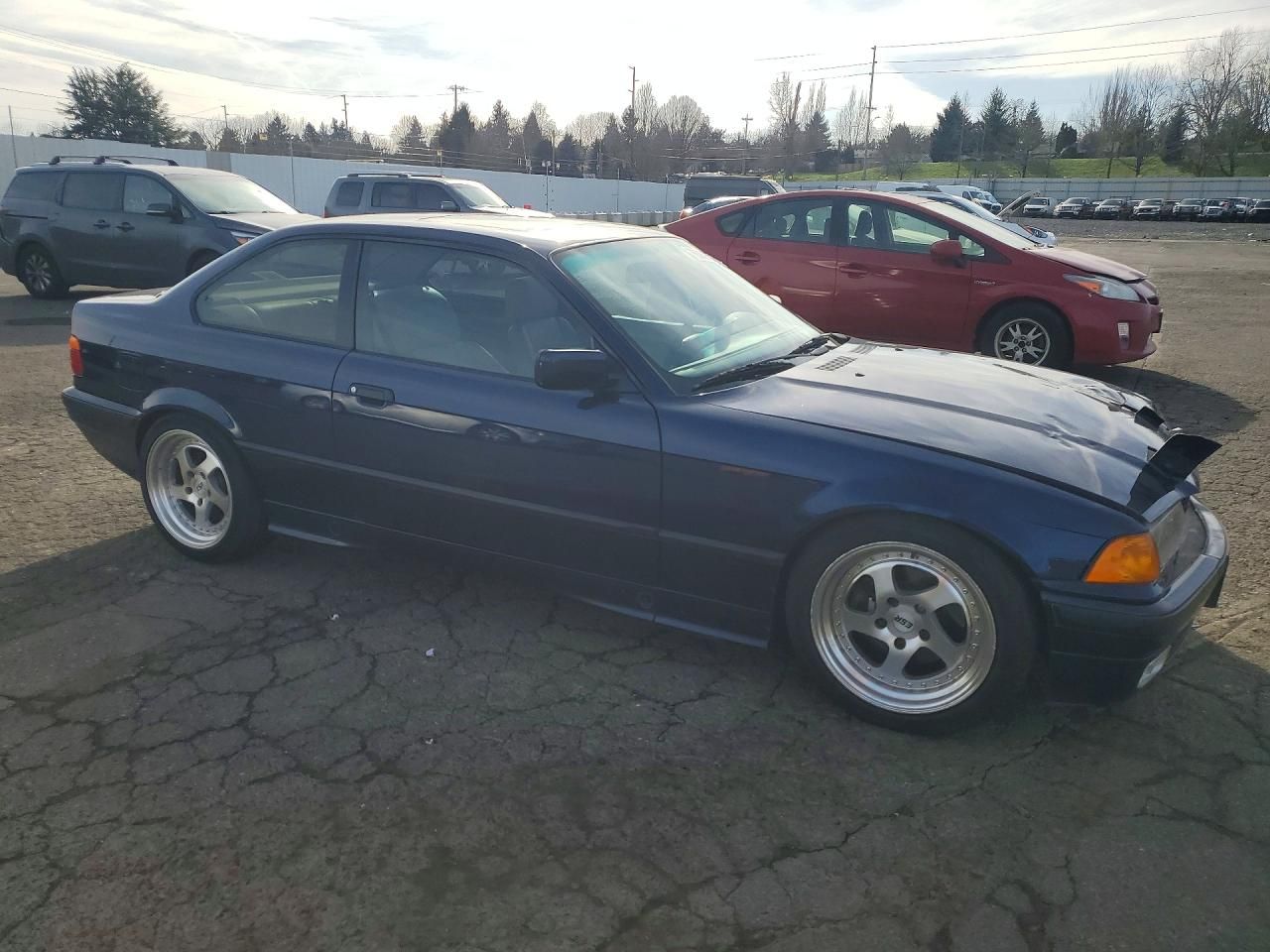 1994 BMW 325 is Automatic