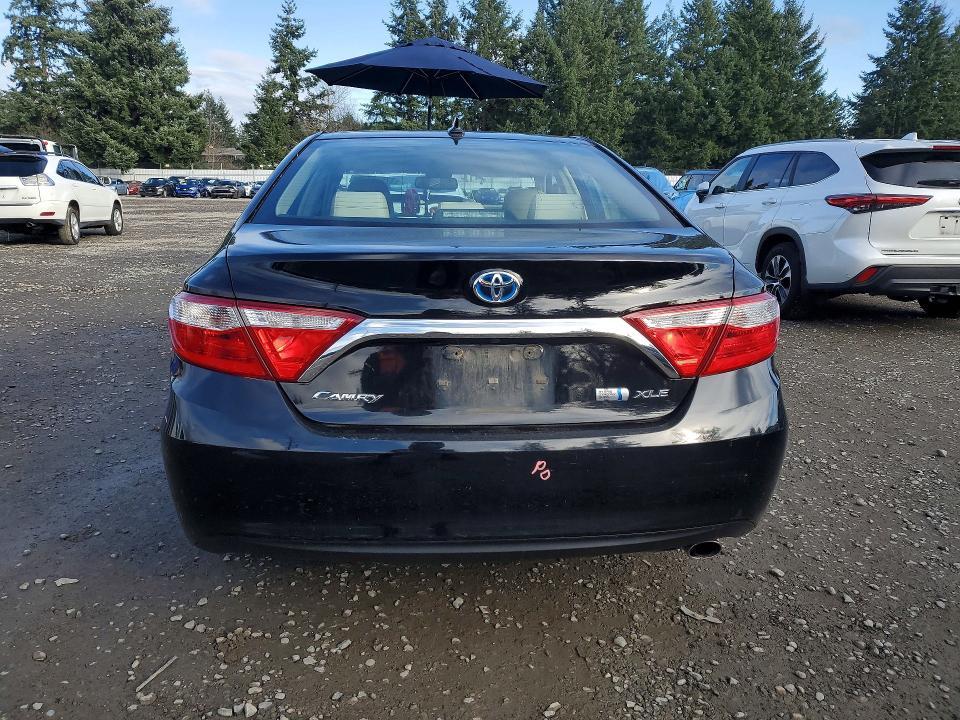 2017 Toyota Camry Hybrid