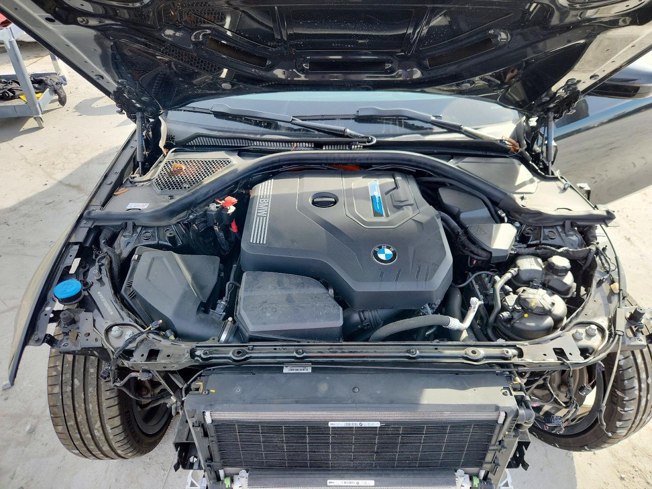 2024 BMW 330e