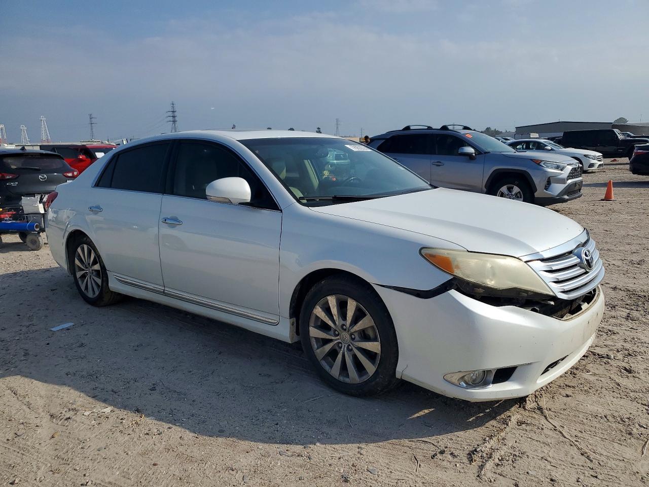 2011 Toyota Avalon Base