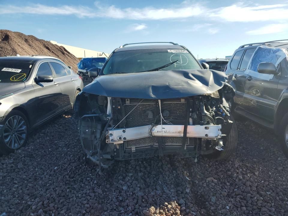 2016 Nissan Pathfinder s