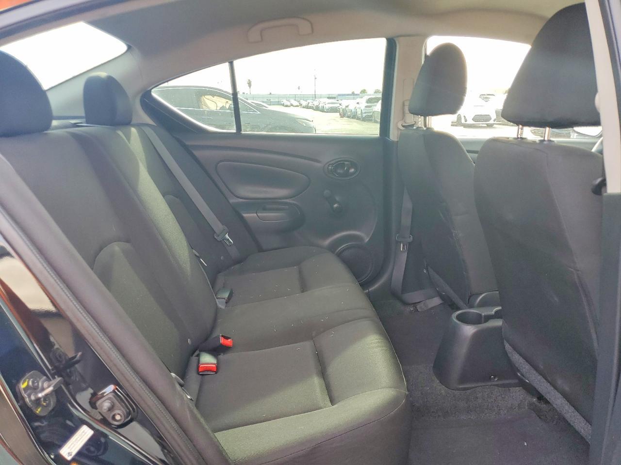 2018 Nissan Versa s