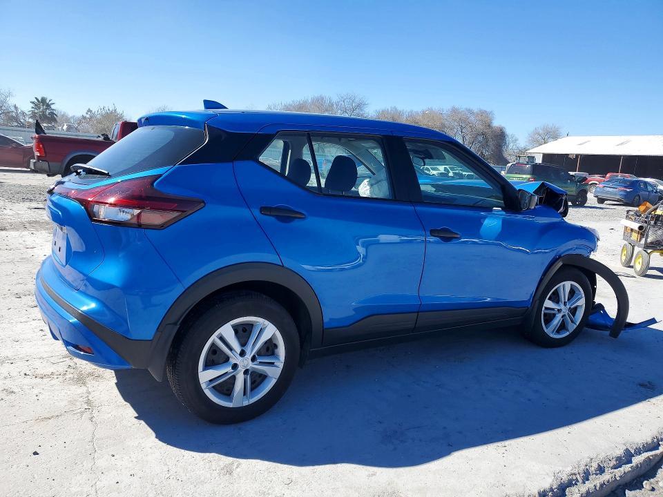 2025 Nissan Kicks Play s