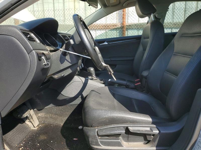2016 Volkswagen Jetta sel