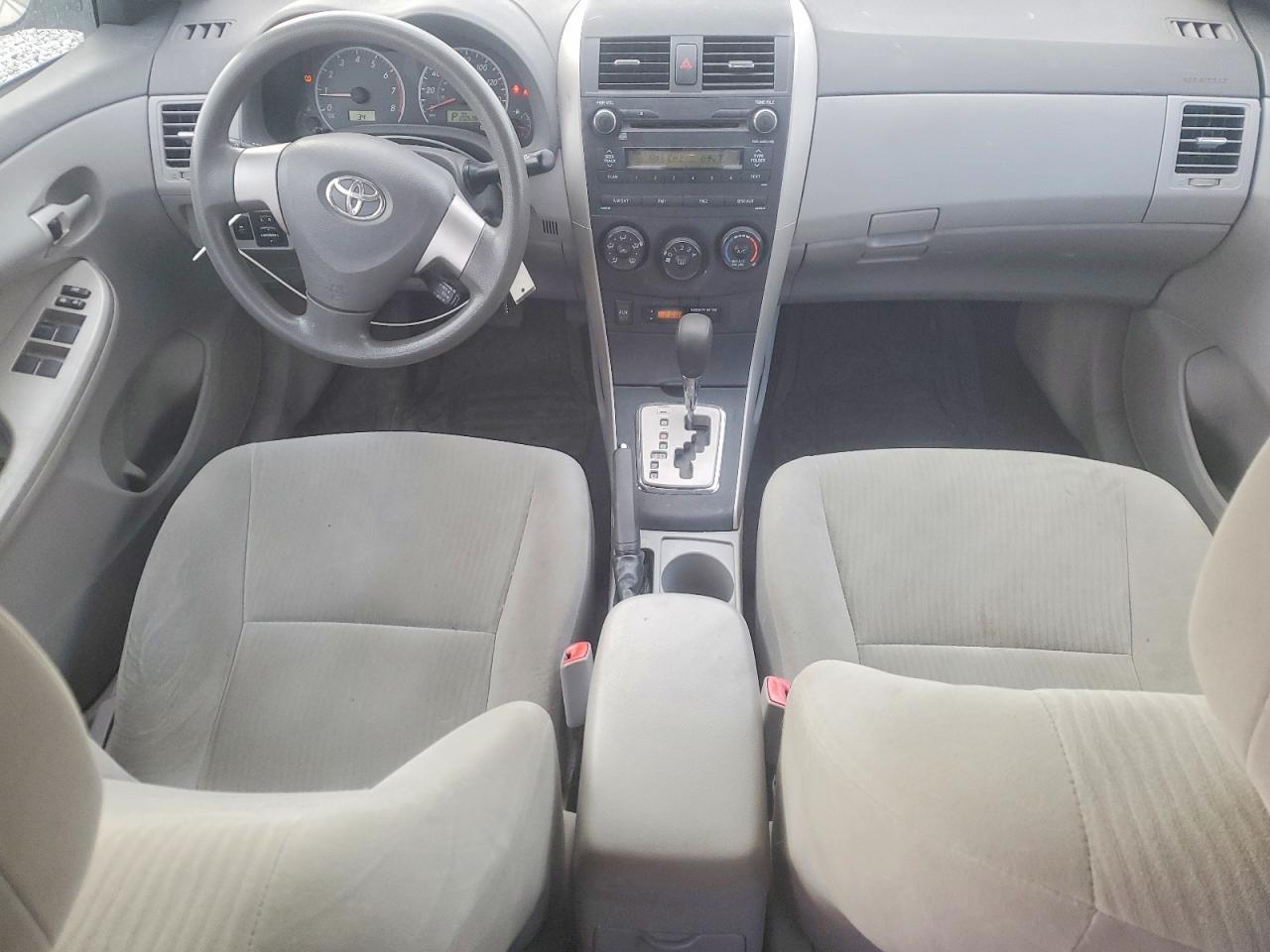 2010 Toyota Corolla le