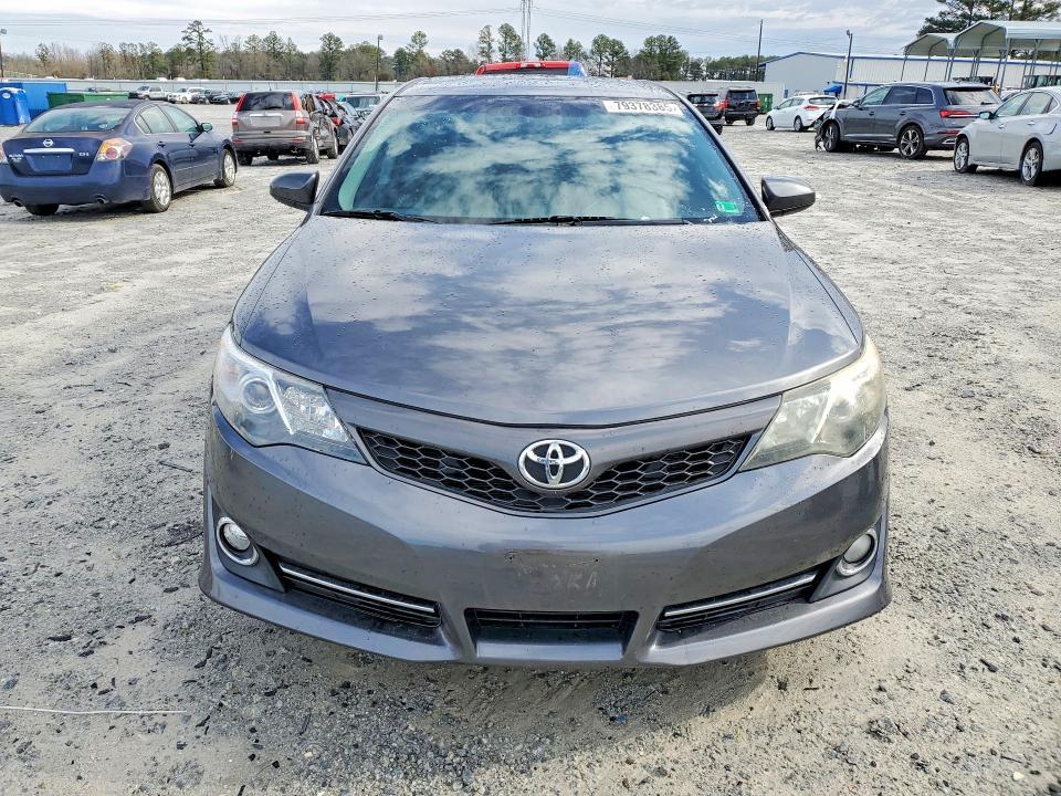 2014 Toyota Camry se Sport