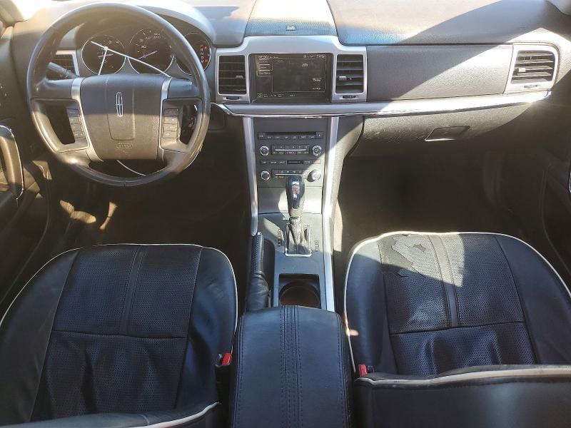 2011 Lincoln Townhouse MKZ