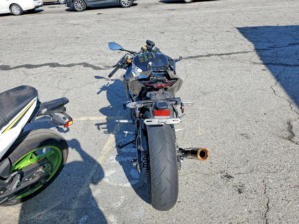 2024 Kawasaki ZX400 S