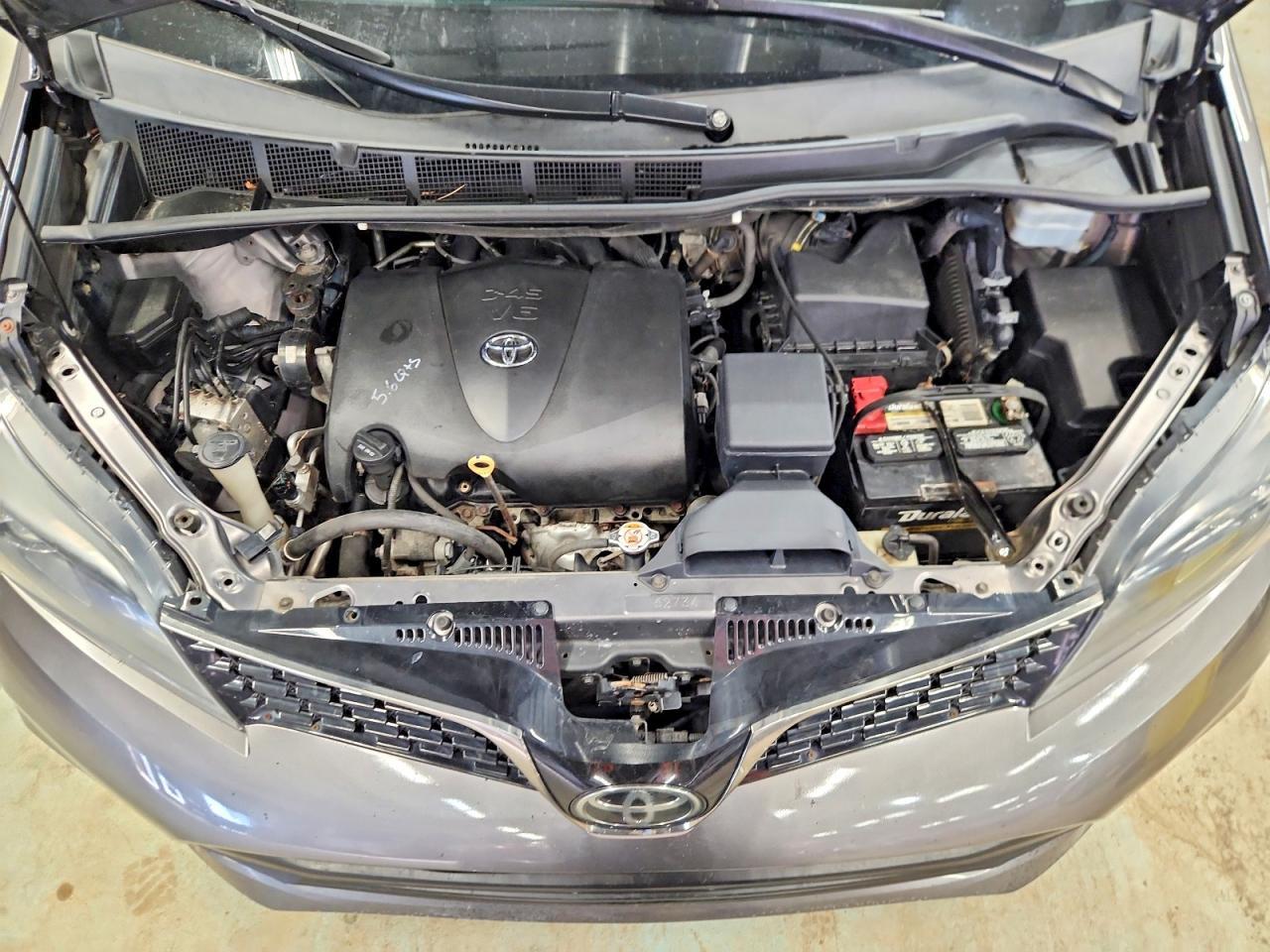 2020 Toyota Sienna se