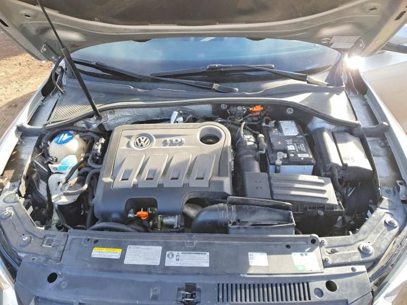 2014 Volkswagen Passat se