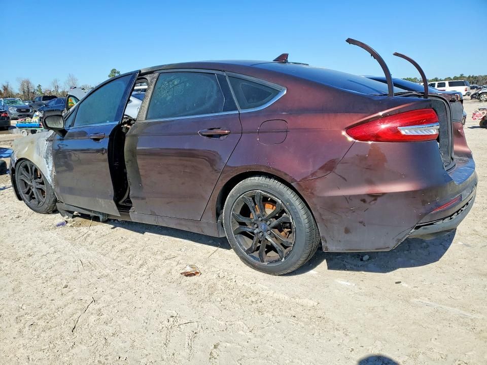 2019 Ford Fusion se