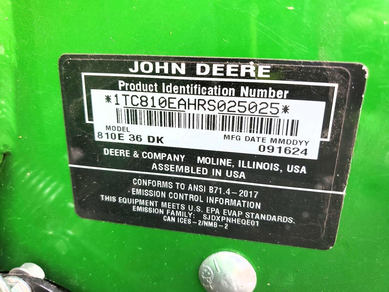 2025 John Deere 810E 36 DK Commercial Turf Mower