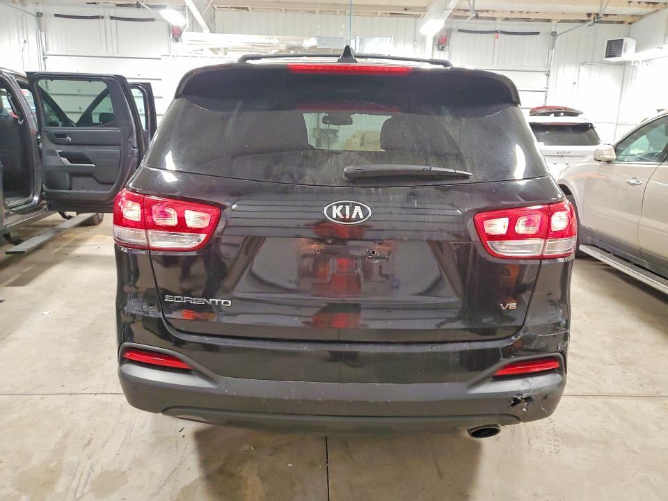 2017 KIA Sorento lx V6