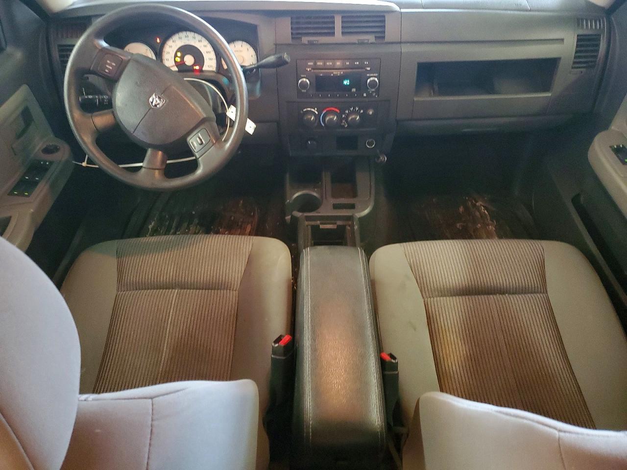 2011 Dodge Dakota slt