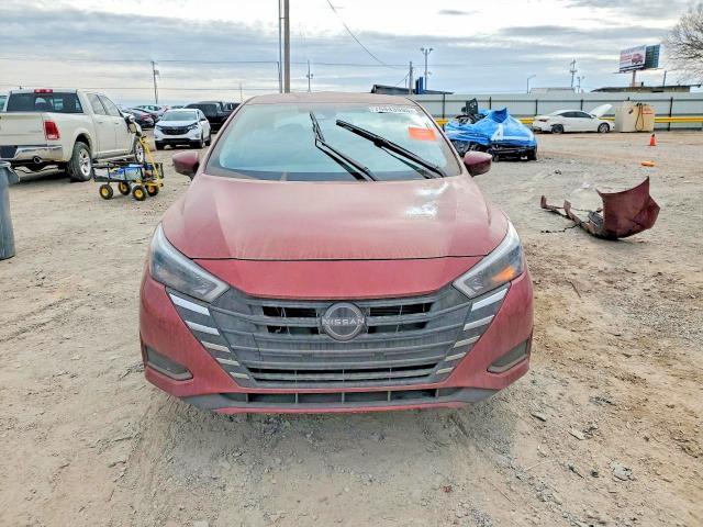 2025 Nissan Versa sv