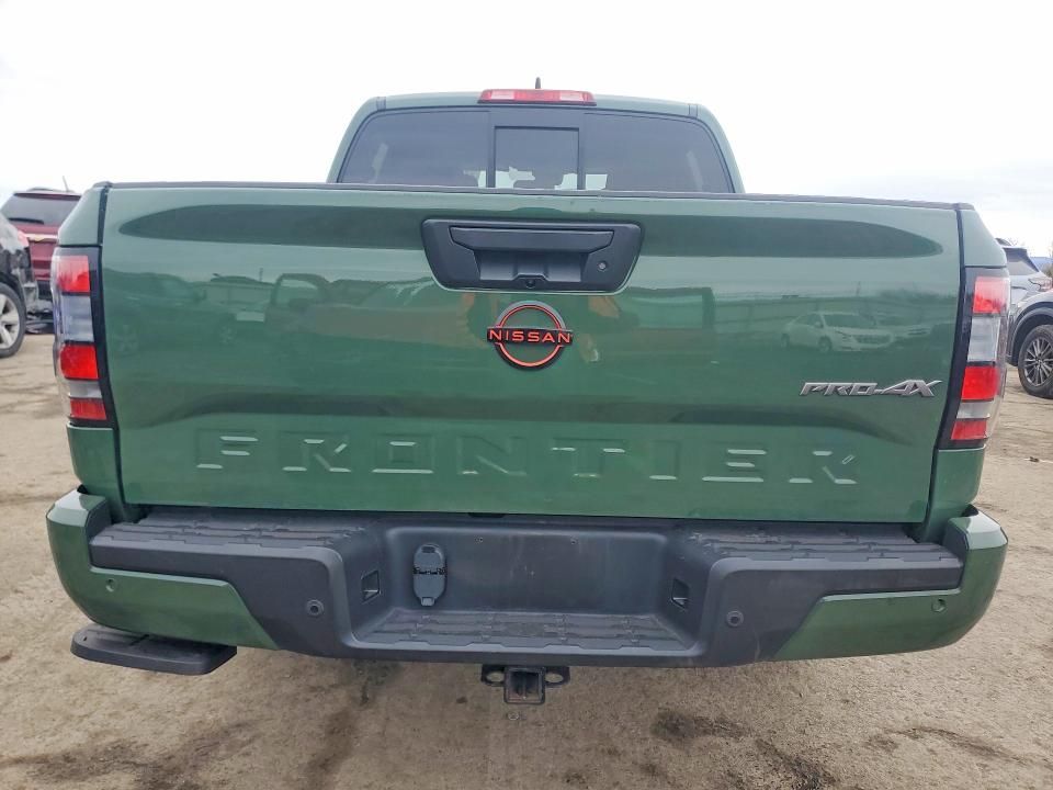 2022 Nissan Frontier s