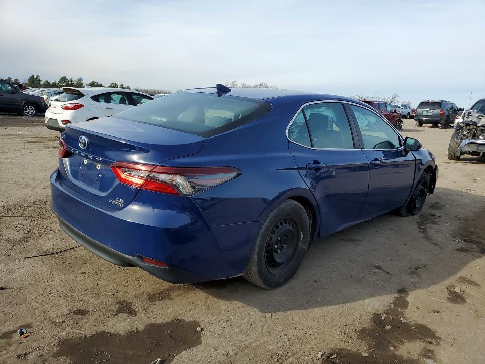 2023 Toyota Camry le