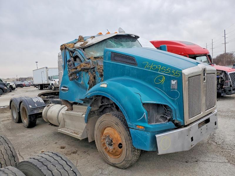 2017 Kenworth T800 Semi Truck