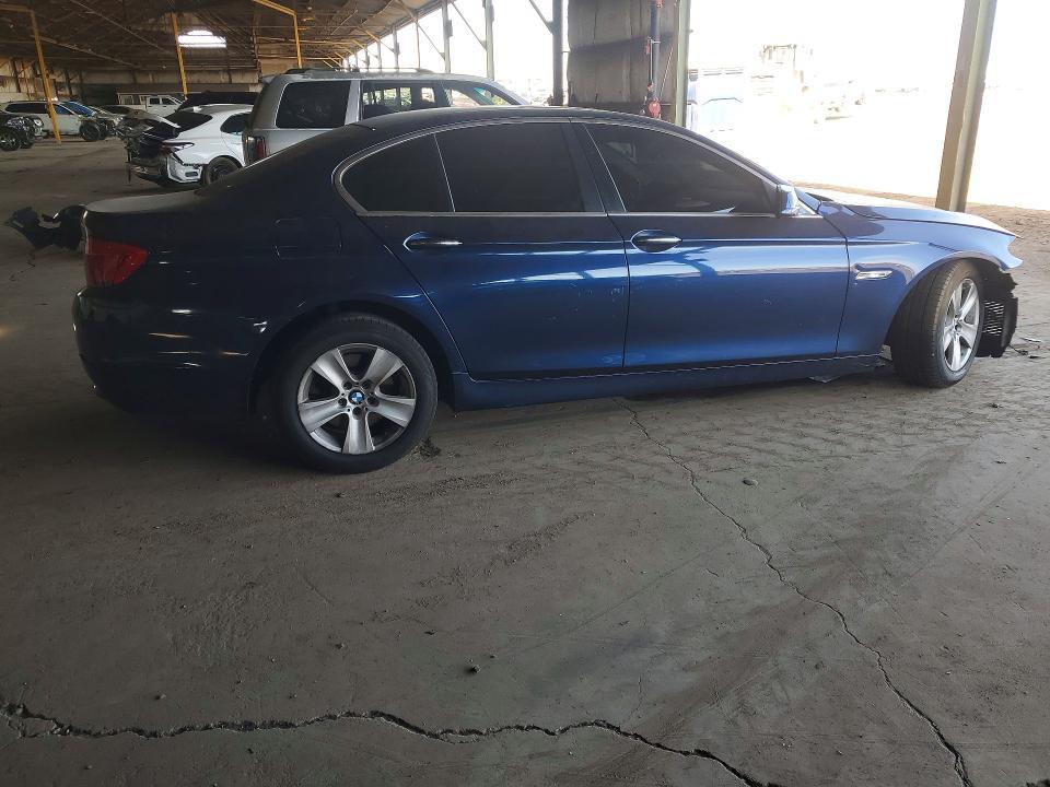 2011 BMW 528 i