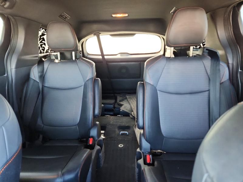 2021 Toyota Sienna xse