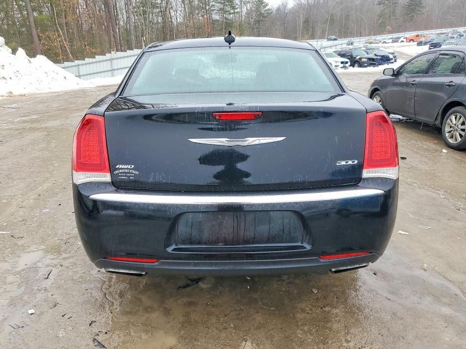 2016 Chrysler 300 Limited