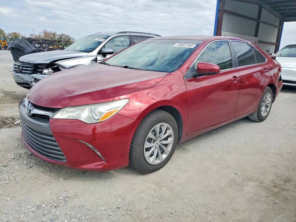 2016 Toyota Camry le