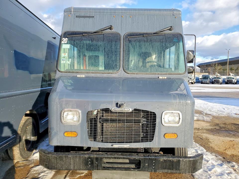 2020 Freightliner MT45 Chassis Delivery Truck